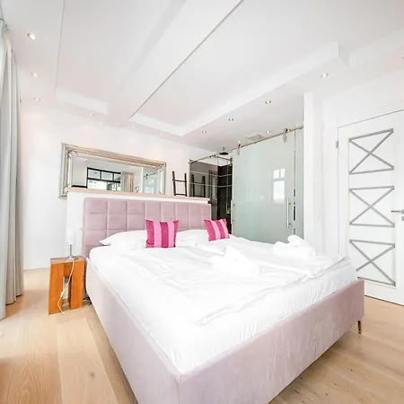 Claire Meerzeit Apartamento *